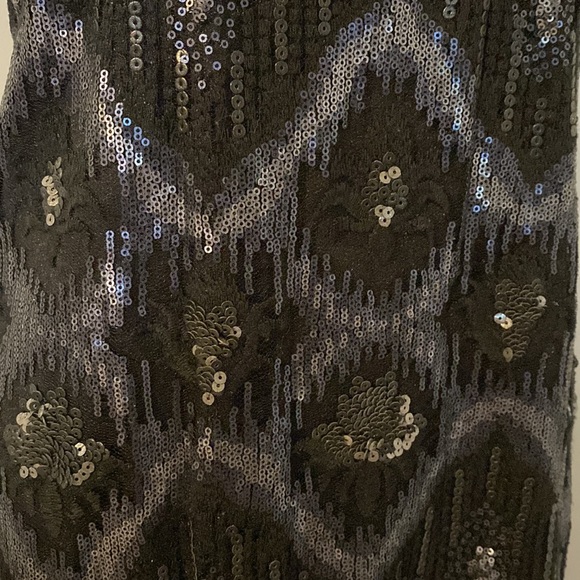 Black sequin dress - Picture 2 of 4